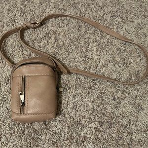 Tan Cross body/belt bag